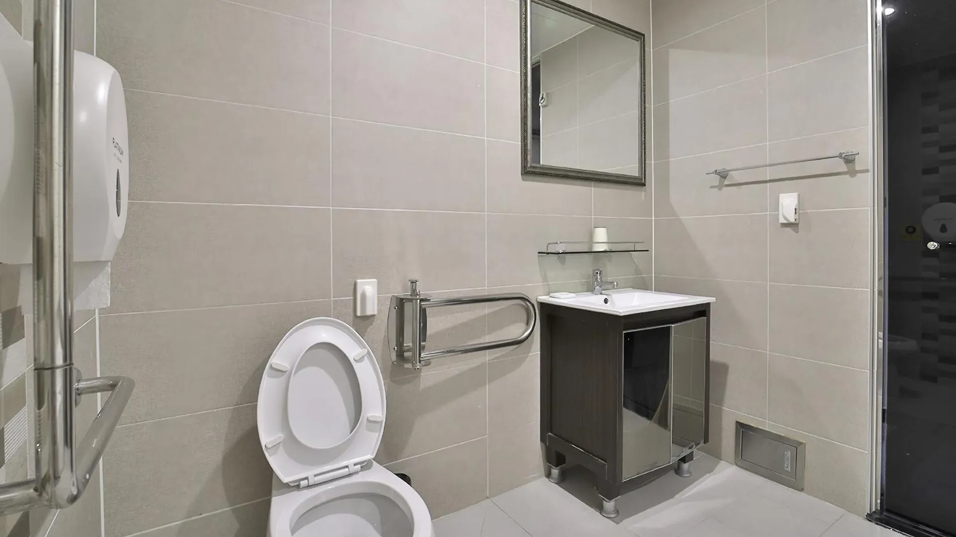 Busan Platinum Hotel Nampo 2*,