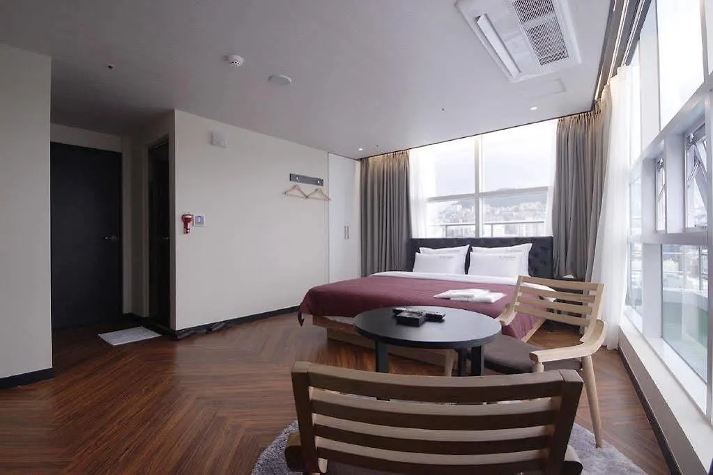 **  Busan Platinum Hotel Nampo Dél-Korea